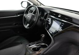 Toyota Camry 2018, 83 527 км, 2.5 л, 181 л.с., фото 2