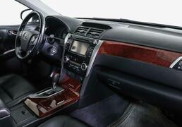 Toyota Camry 2012, 144 492 км, 2.5 л, 178 л.с., фото 2