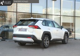 Toyota RAV4 2024, 4 600 км, 2.0 л, 171 л.с., фото 3