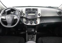 Toyota RAV4 2011, 151 574 км, 2.0 л, 148 л.с., фото 4