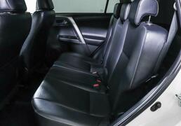 Toyota RAV4 2017, 94 198 км, 2.5 л, 180 л.с., фото 3