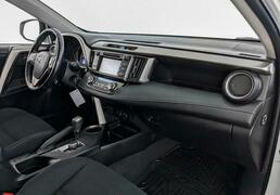 Toyota RAV4 2015, 112 632 км, 2.0 л, 146 л.с., фото 1