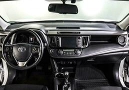 Toyota RAV4 2016, 103 175 км, 2.0 л, 146 л.с., фото 4