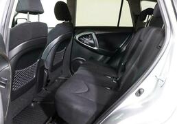 Toyota RAV4 2010, 163 649 км, 2.0 л, 158 л.с., фото 3