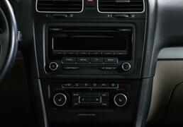Volkswagen Golf 2012, 144 236 км, 1.4 л, 122 л.с., фото 3