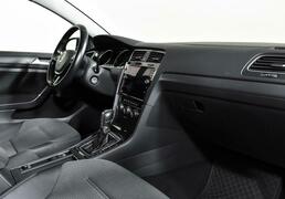 Volkswagen Golf 2018, 81 456 км, 1.5 л, 130 л.с., фото 2