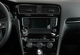Volkswagen Golf 2013, 131 587 км, 1.4 л, 122 л.с., фото 3