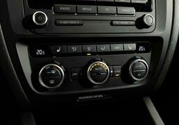 Volkswagen Jetta 2014, 124 569 км, 1.6 л, 105 л.с., фото 2