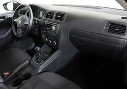 Volkswagen Jetta 2013, 132 563 км, 1.6 л, 105 л.с., фото 1