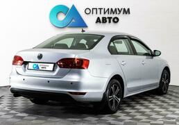 Volkswagen Jetta 2014, 124 245 км, 1.6 л, 105 л.с., фото 3
