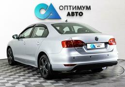 Volkswagen Jetta 2014, 124 245 км, 1.6 л, 105 л.с., фото 4