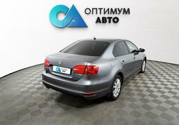 Volkswagen Jetta 2014, 126 521 км, 1.4 л, 122 л.с., фото 3