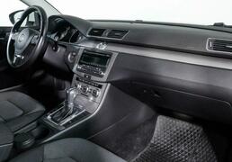 Volkswagen Passat 2014, 123 758 км, 1.8 л, 152 л.с., фото 3