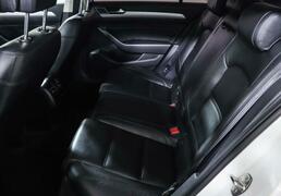 Volkswagen Passat 2016, 105 944 км, 1.4 л, 150 л.с., фото 1