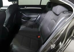 Volkswagen Passat 2015, 113 241 км, 1.4 л, 150 л.с., фото 4