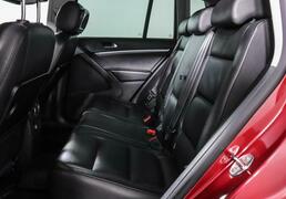 Volkswagen Tiguan 2011, 156 386 км, 2.0 л, 170 л.с., фото 1