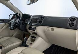 Volkswagen Tiguan 2014, 123 257 км, 2.0 л, 170 л.с., фото 2