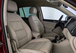 Volkswagen Tiguan 2014, 123 257 км, 2.0 л, 170 л.с., фото 4