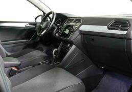 Volkswagen Tiguan 2021, 52 896 км, 1.4 л, 150 л.с., фото 2
