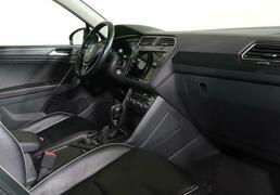 Volkswagen Tiguan 2017, 94 493 км, 2.0 л, 220 л.с., фото 2