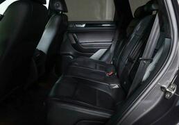 Volkswagen Touareg 2014, 124 569 км, 3.6 л, 249 л.с., фото 3