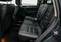 Volkswagen Touareg 2013, 132 658 км, 3.0 л, 245 л.с., фото 2
