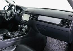 Volkswagen Touareg 2013, 133 547 км, 3.0 л, 204 л.с., фото 3