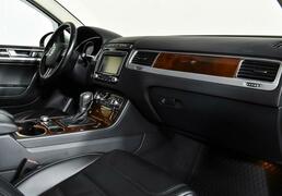 Volkswagen Touareg 2015, 111 457 км, 3.0 л, 245 л.с., фото 2