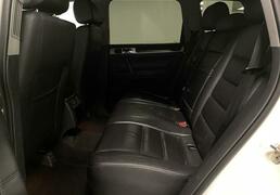Volkswagen Touareg 2008, 184 569 км, 3.0 л, 240 л.с., фото 3