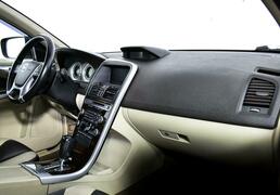 Volvo XC60 2010, 165 983 км, 2.0 л, 203 л.с., фото 3