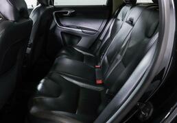 Volvo XC60 2012, 147 242 км, 2.4 л, 215 л.с., фото 4