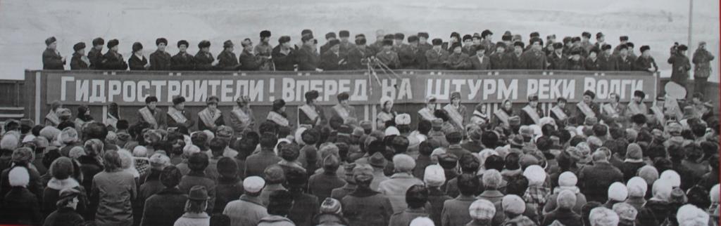 40 лет назад. «Штурм Волги» (перекрытие русла р. Волги 31 октября 1958 г.). Перекрытие Чебоксарской ГЭС. Архивные фото чебоксарских Строителей.