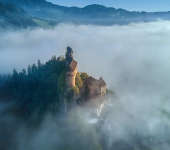 Оравский замок на рассвете. Словакия.