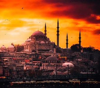 Золотой закат в Стамбуле