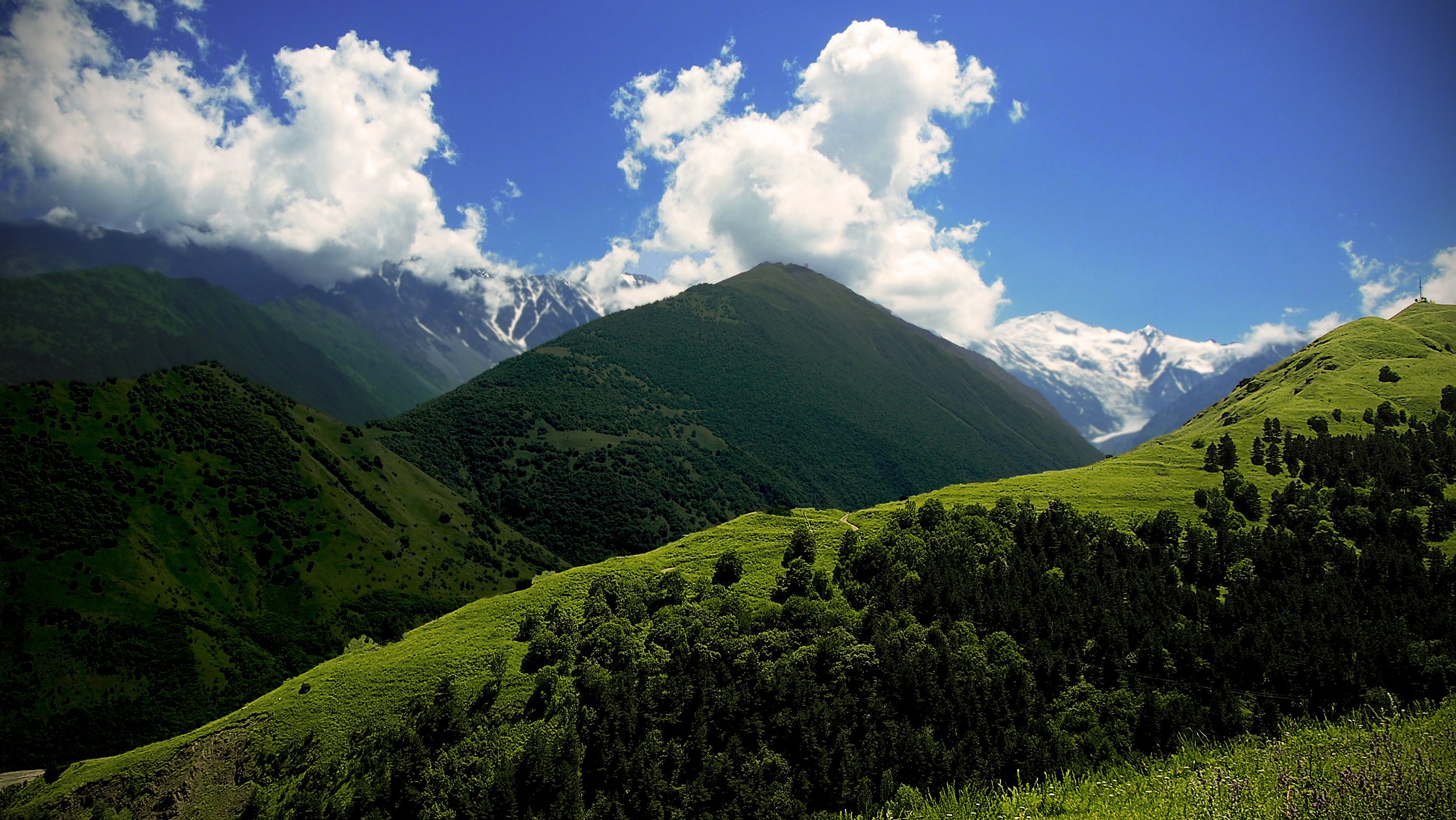 Горы и луга Северной Осетии