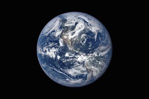 Видео из космоса: год жизни планеты Земля