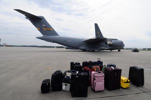 Почему авиакомпания может уничтожить ваш багаж