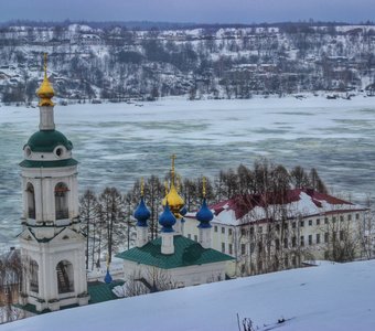 С видом на Волгу