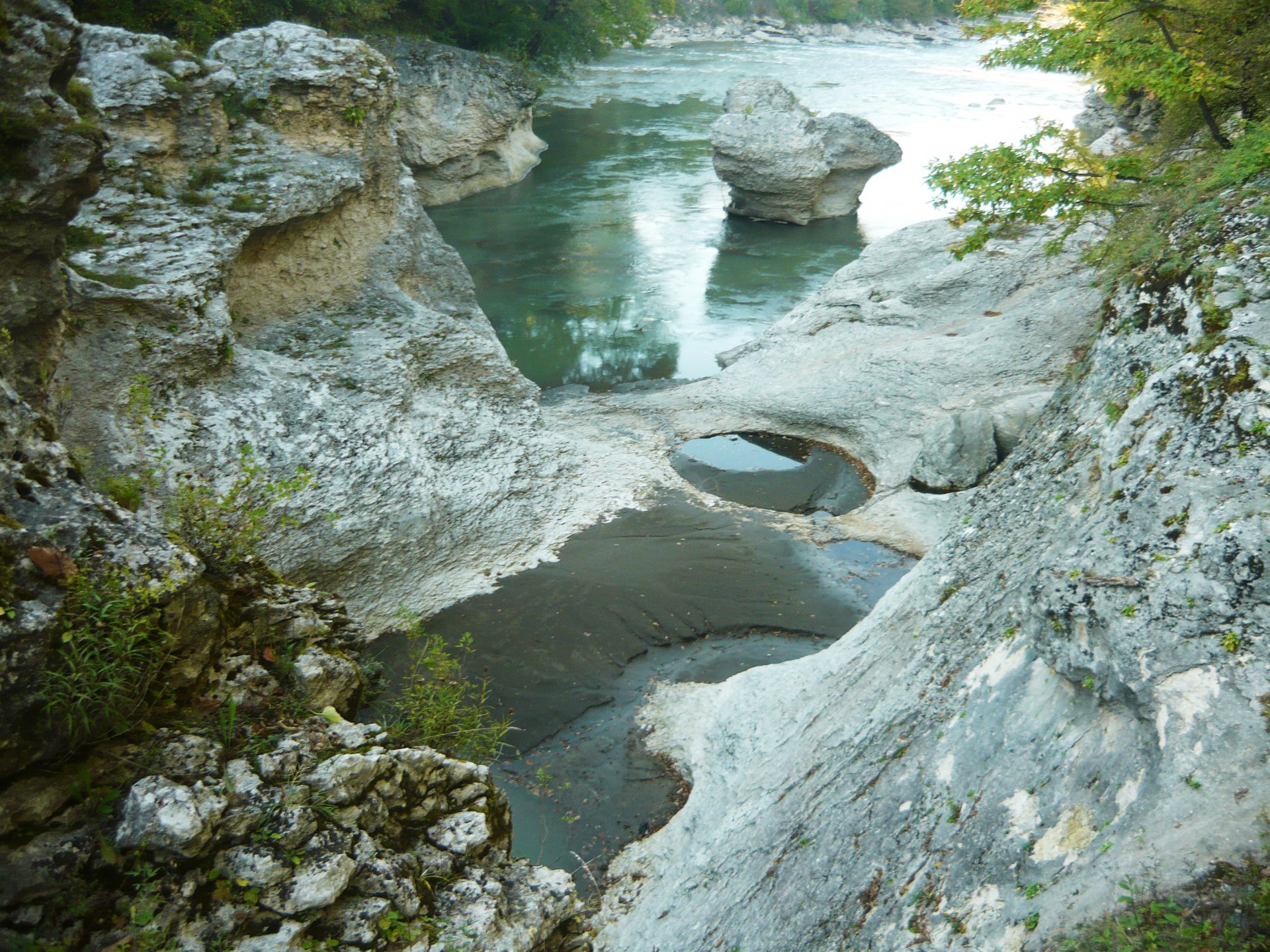 Вековые валуны