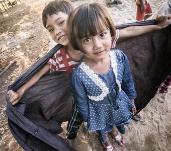 Дети Бирмы
