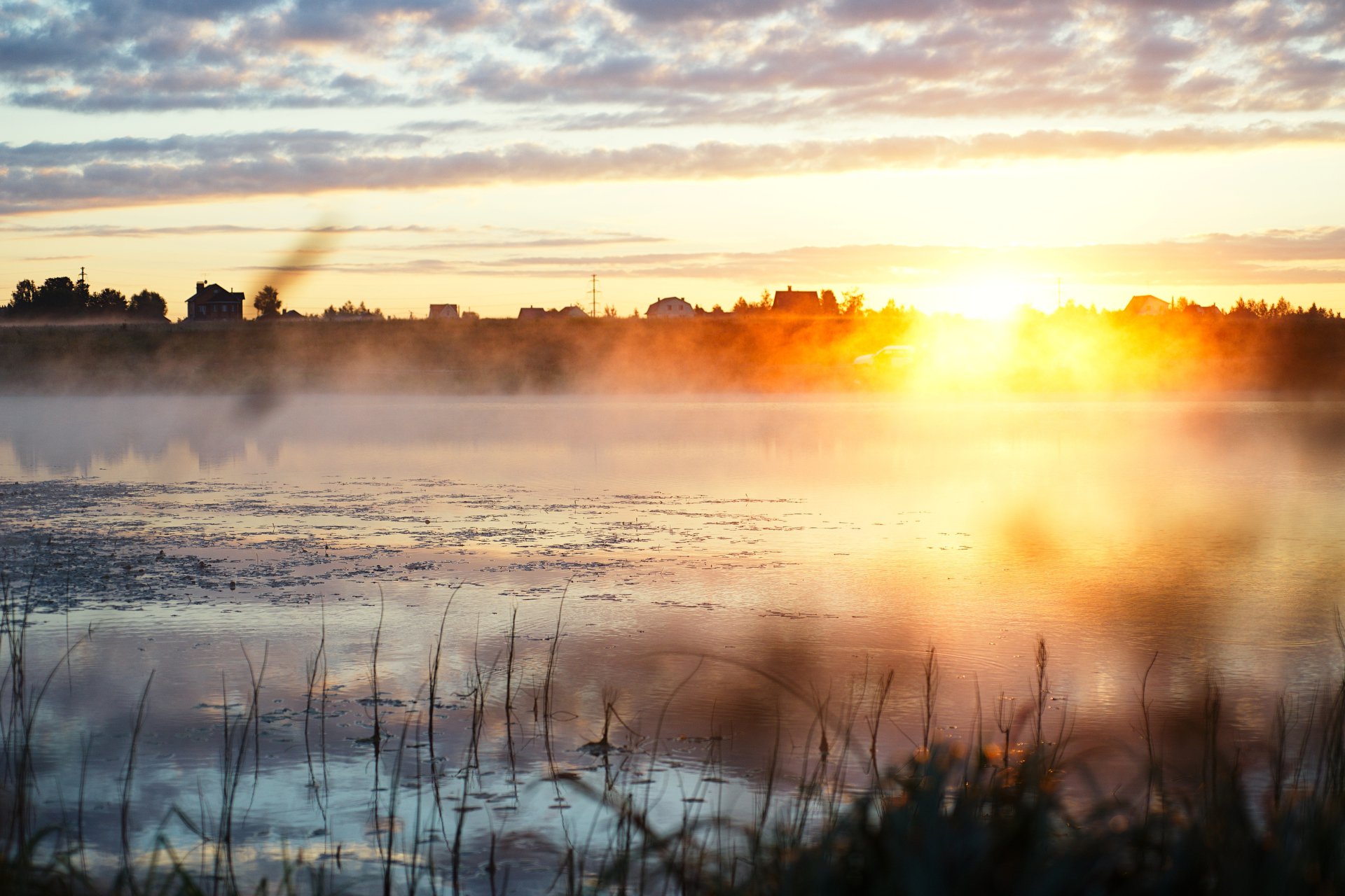 Закипающее озеро