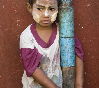Ребёнок из Янгона.