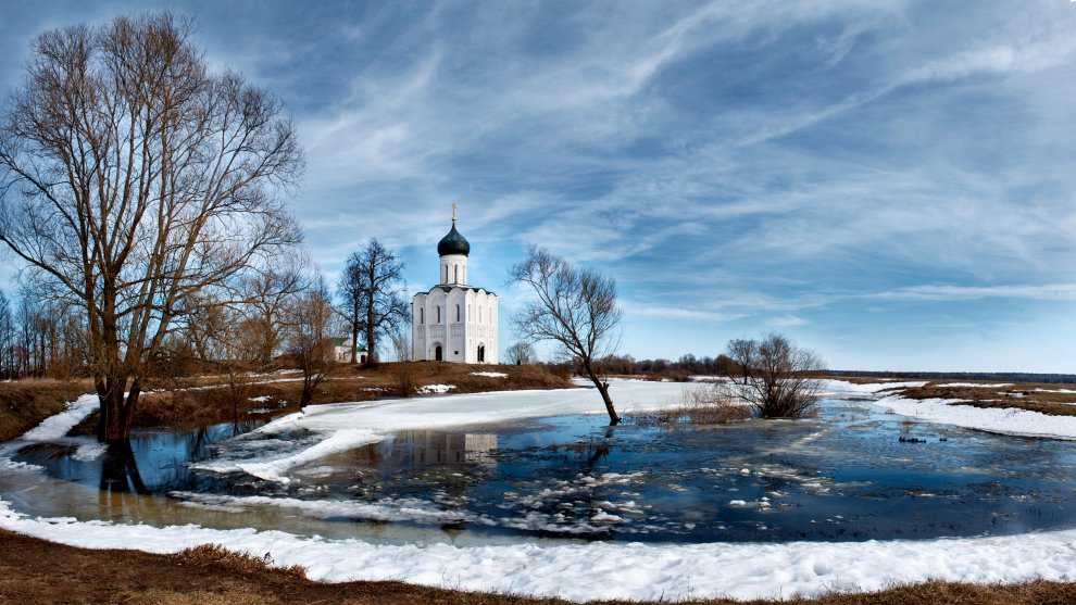 Ранняя Весна храм солнце