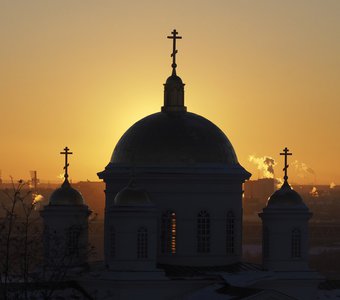 Купола монастырского собора