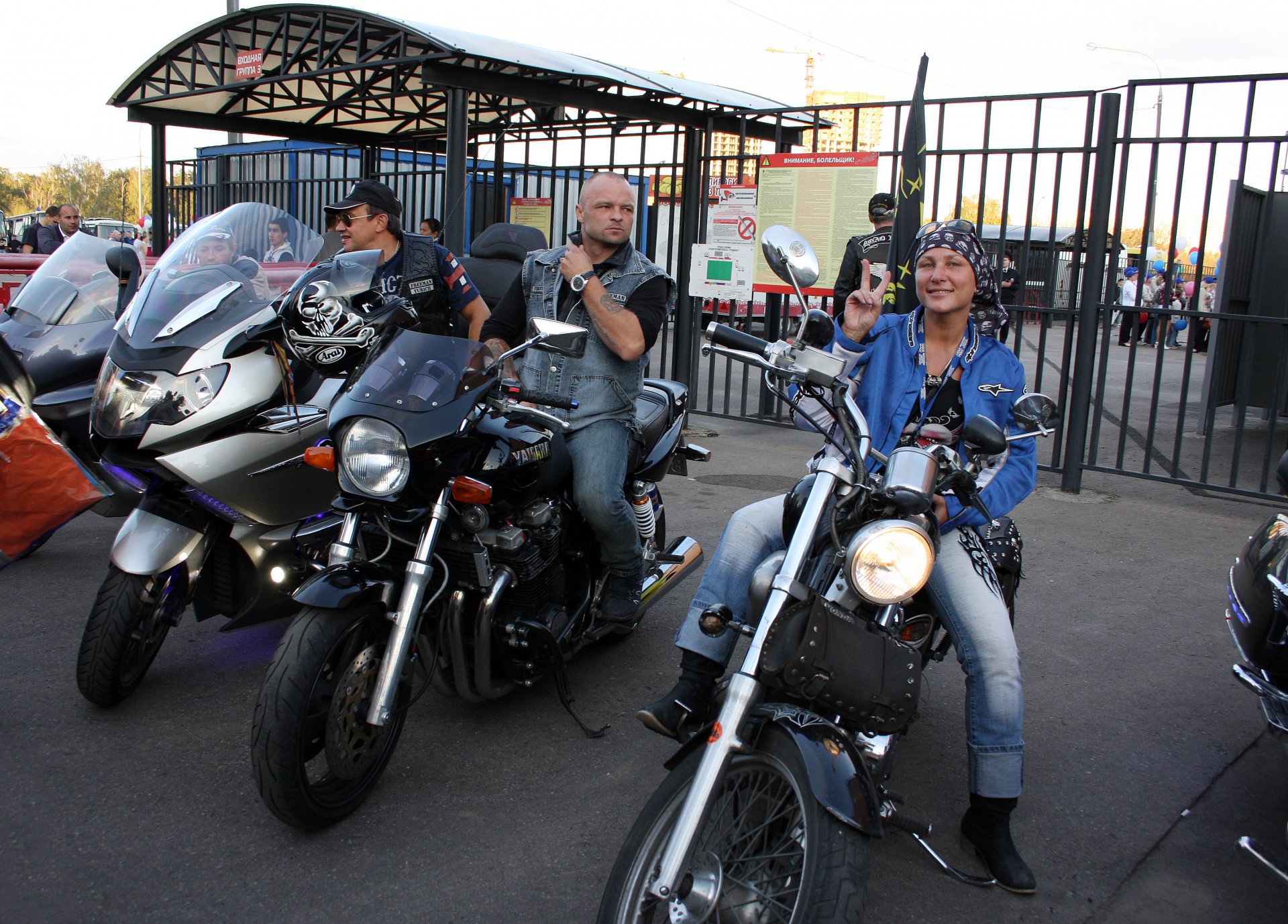 Байкеры Ночные волки и Крылья дорог.