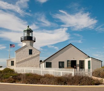 Lomo Point Lighthouse