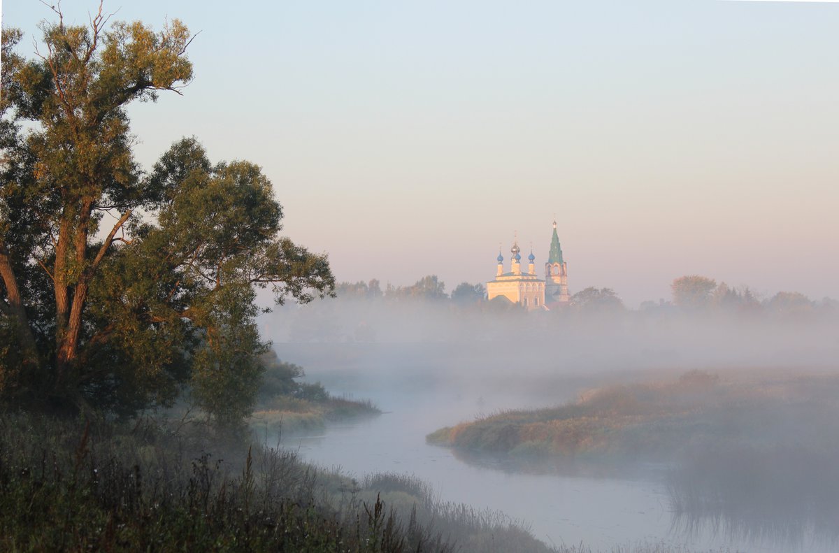 Россия храмы туманное утро