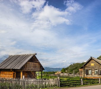 Дом Славянских старообрядцев на Алтае