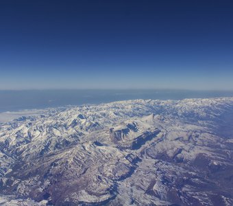 Кавказские горы, вид из самолета