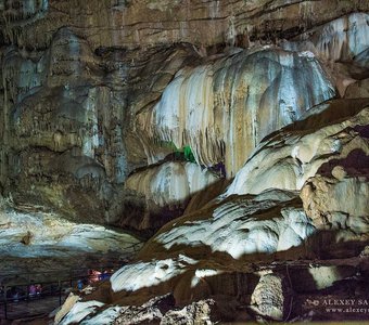 Абхазия . Пещеры .